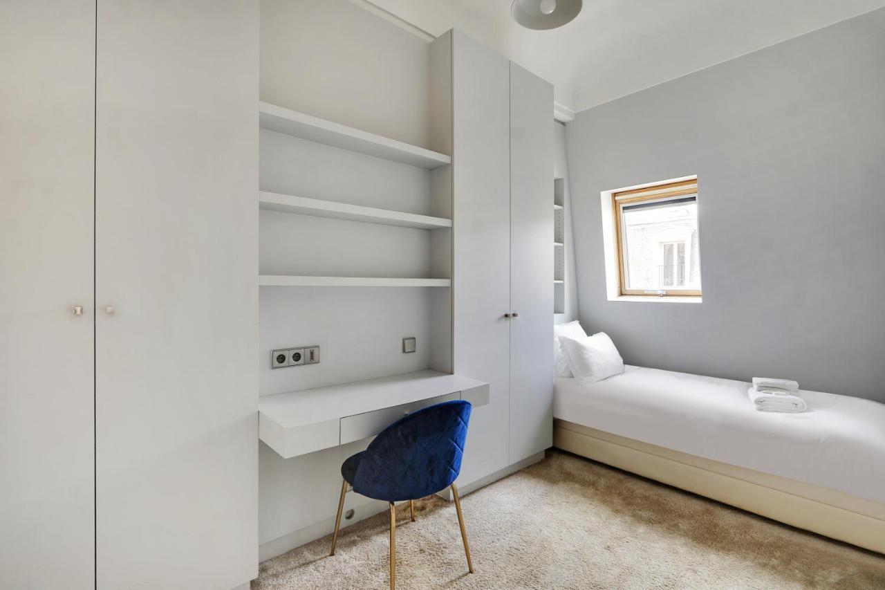 Apartment Pick A Flat's In Montaigne - Cour 1er