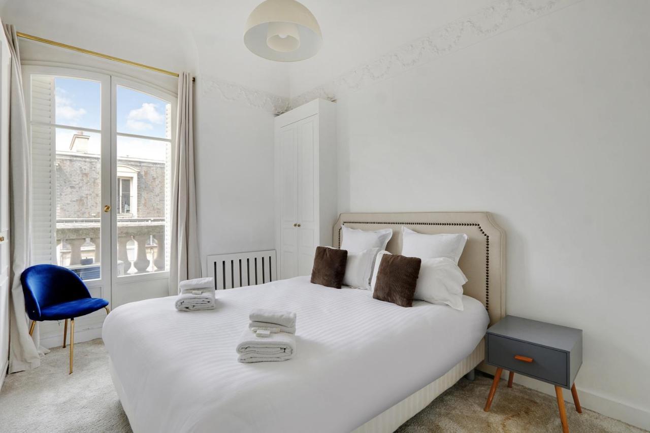 Pick A Flat's In Montaigne - Cour 1er * Paris