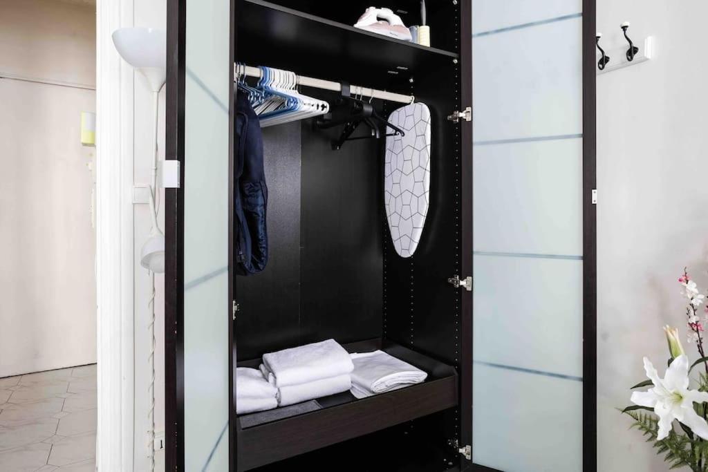 Promo! Beautiful Near The Galeries Lafayette! Paris