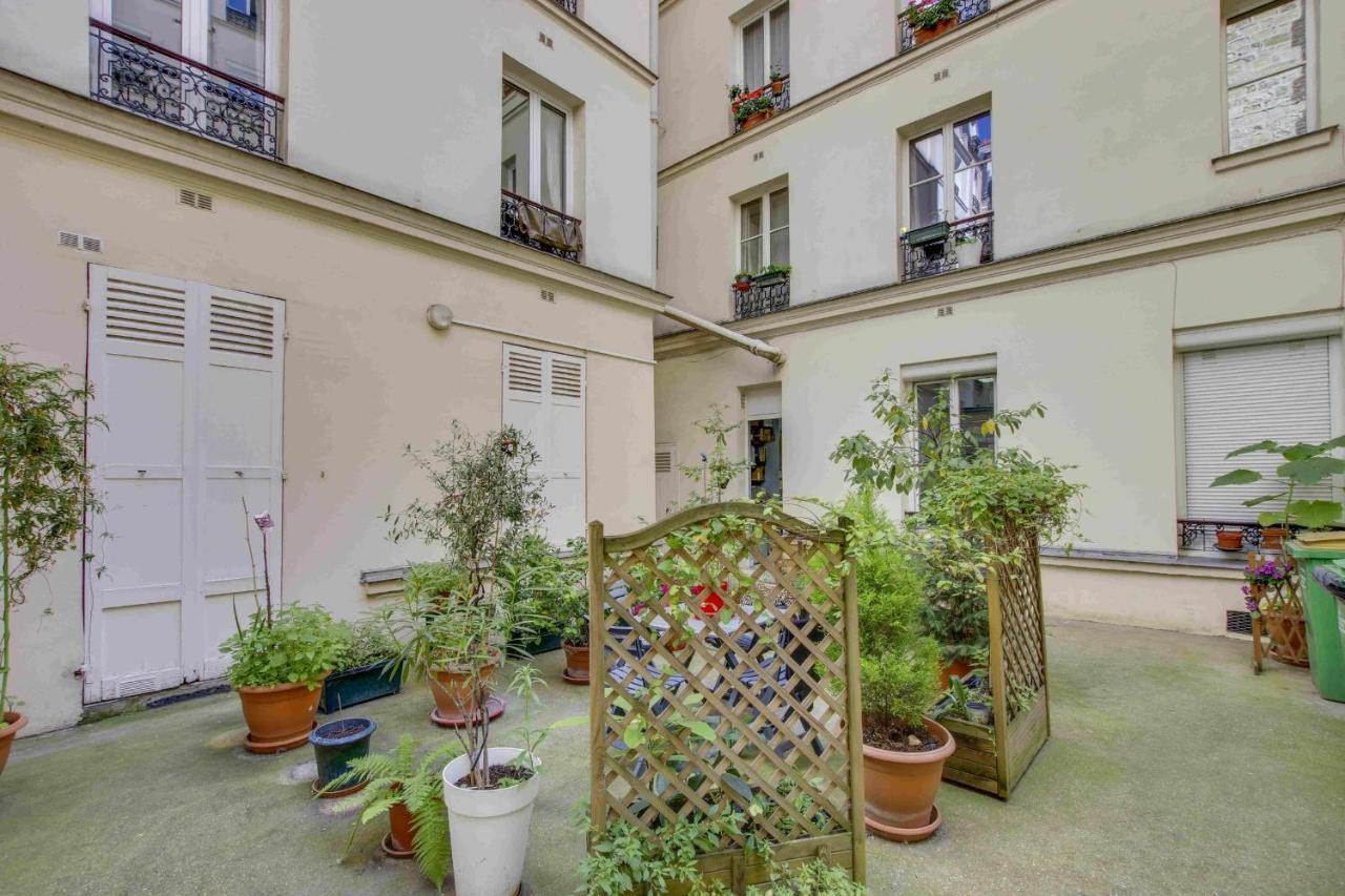 Cozy Nest Near The Sacre-coeur Of Montmartre Paris