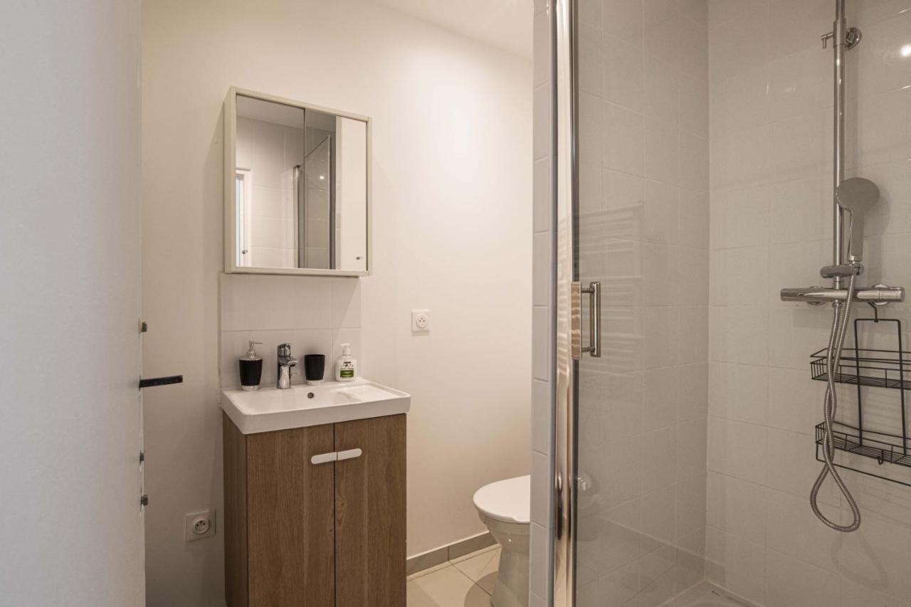 Apartment Pick A Flat's In Place Des Ternes - Boulevard Gouvion-saint-cyr Paris