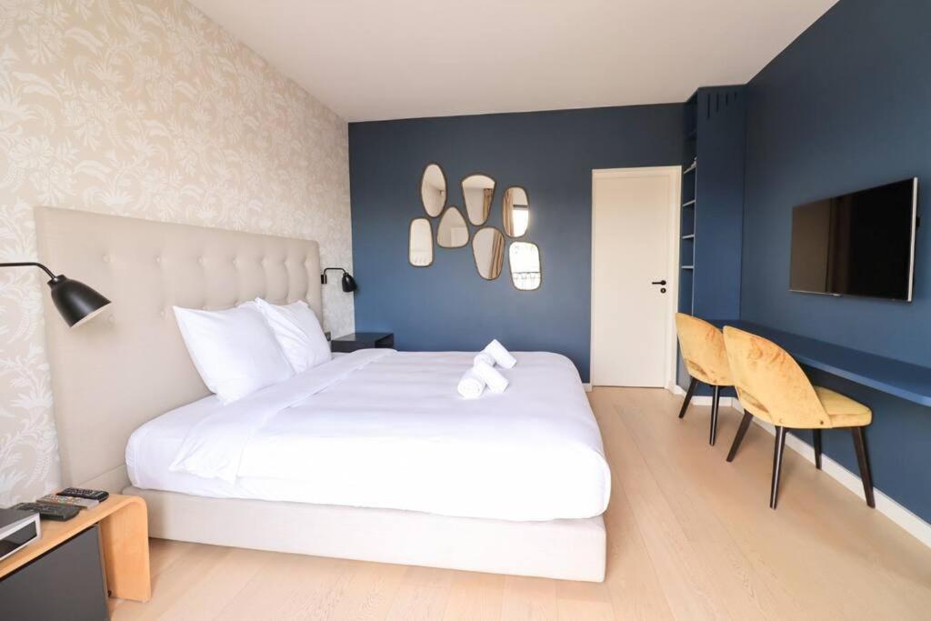 Luxuriousflat#victorhugo#trocadero#vieweffeiltower *