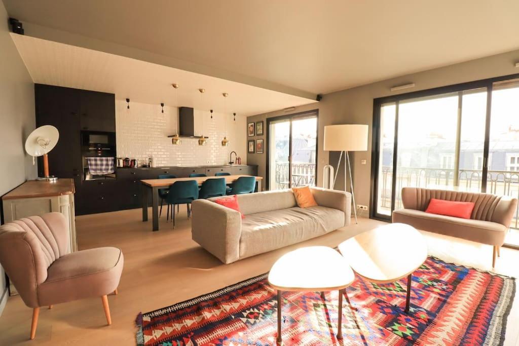 Luxuriousflat#victorhugo#trocadero#vieweffeiltower Paris