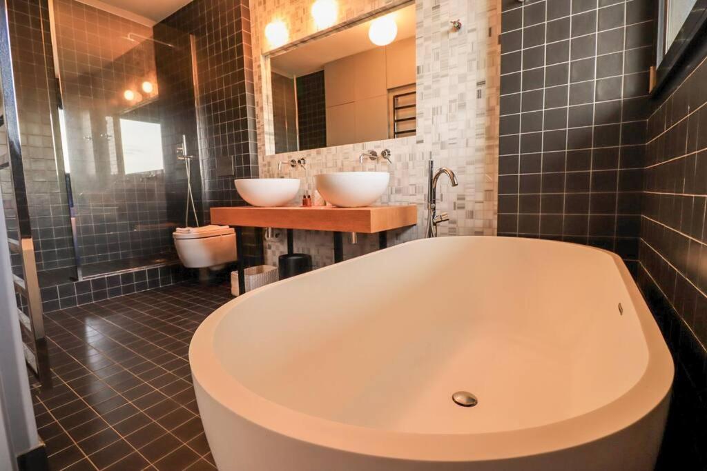 Apartment Luxuriousflat#victorhugo#trocadero#vieweffeiltower Paris
