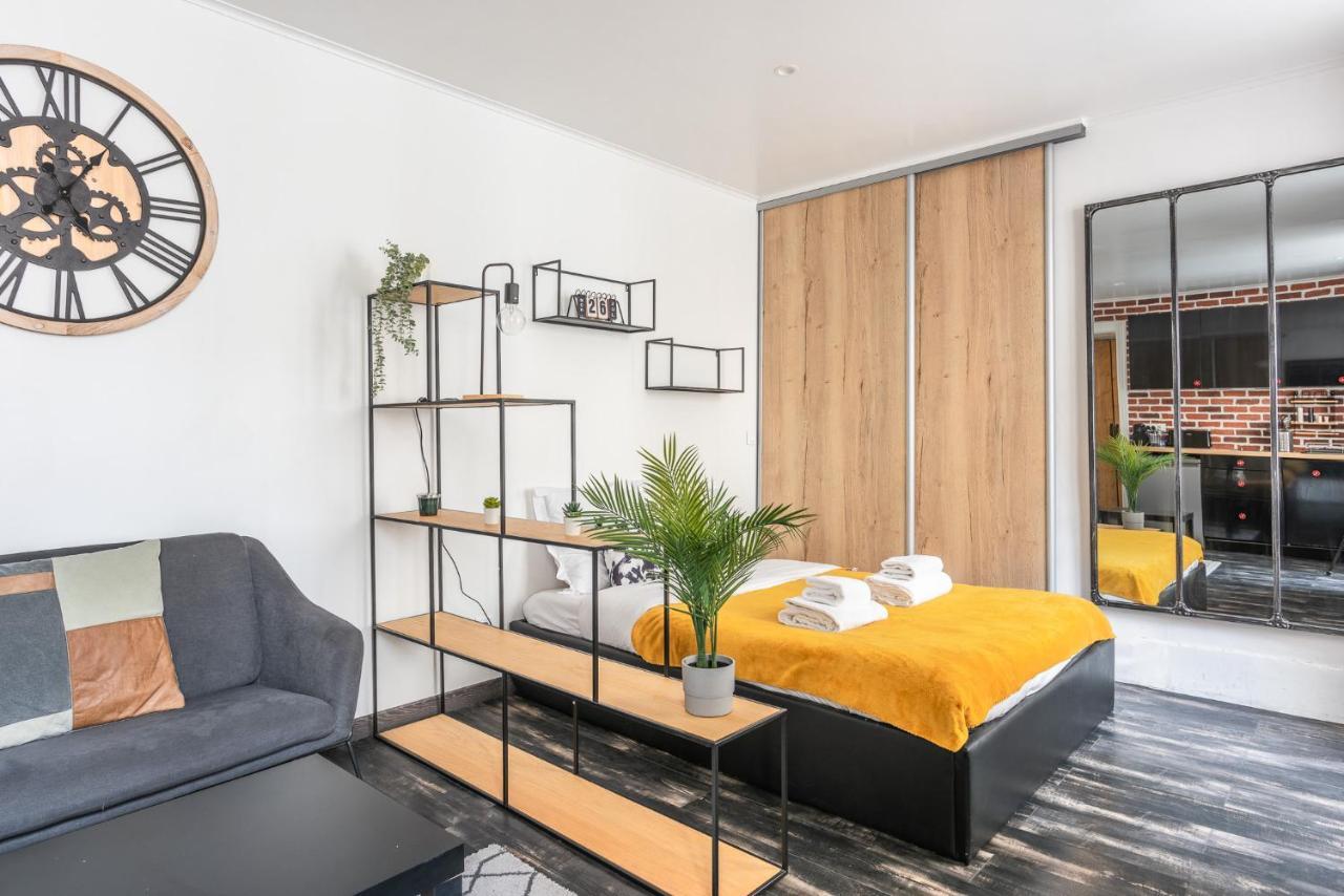 Design Near Metro And Eiffel Tower Apartment *