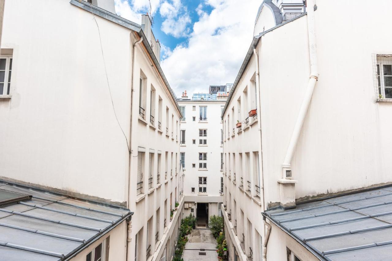 Design Near Metro And Eiffel Tower Apartment *