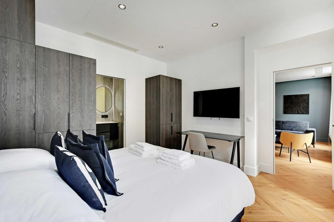 Stunning - 2br-6p - Opera Apartment *