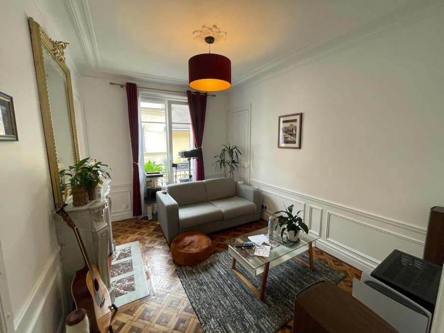 L'authentique Vie Parisienne Apartment Paris