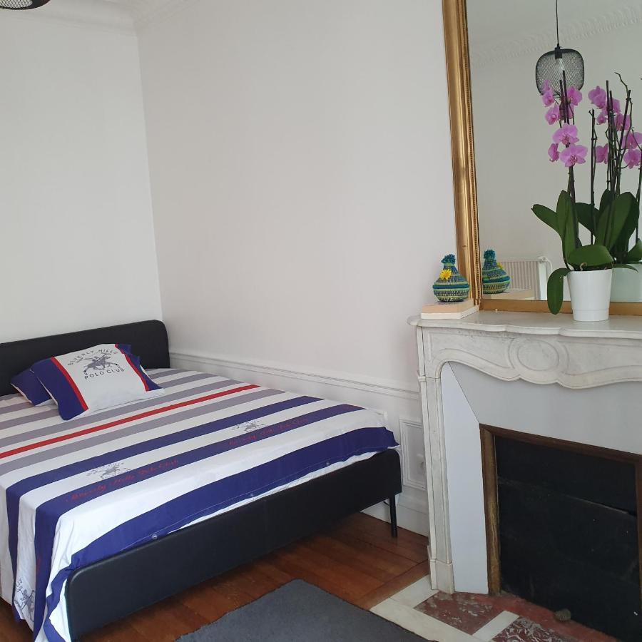 Proximo A Torre Eiffel Homestay Paris
