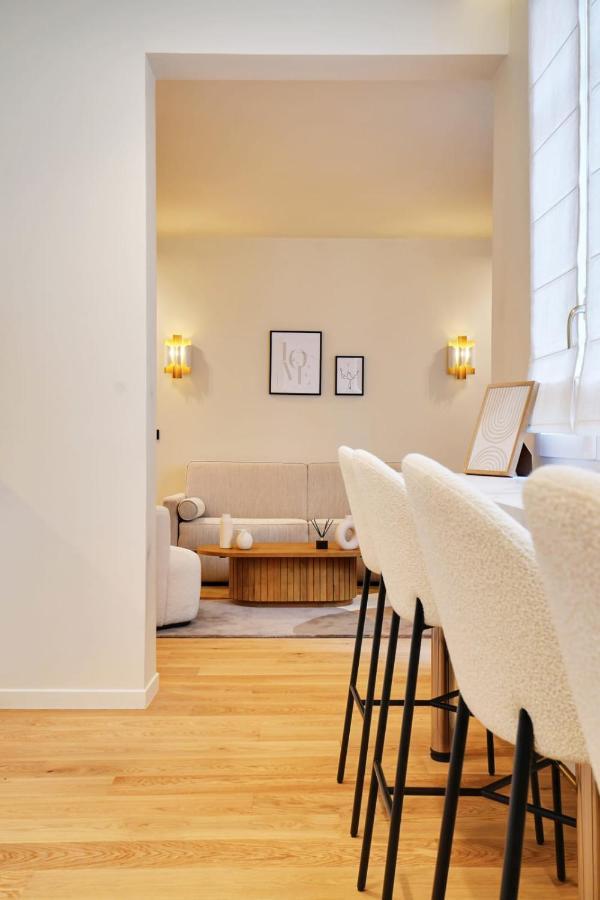 Chic - 2br-6p - Opera House Apartment *