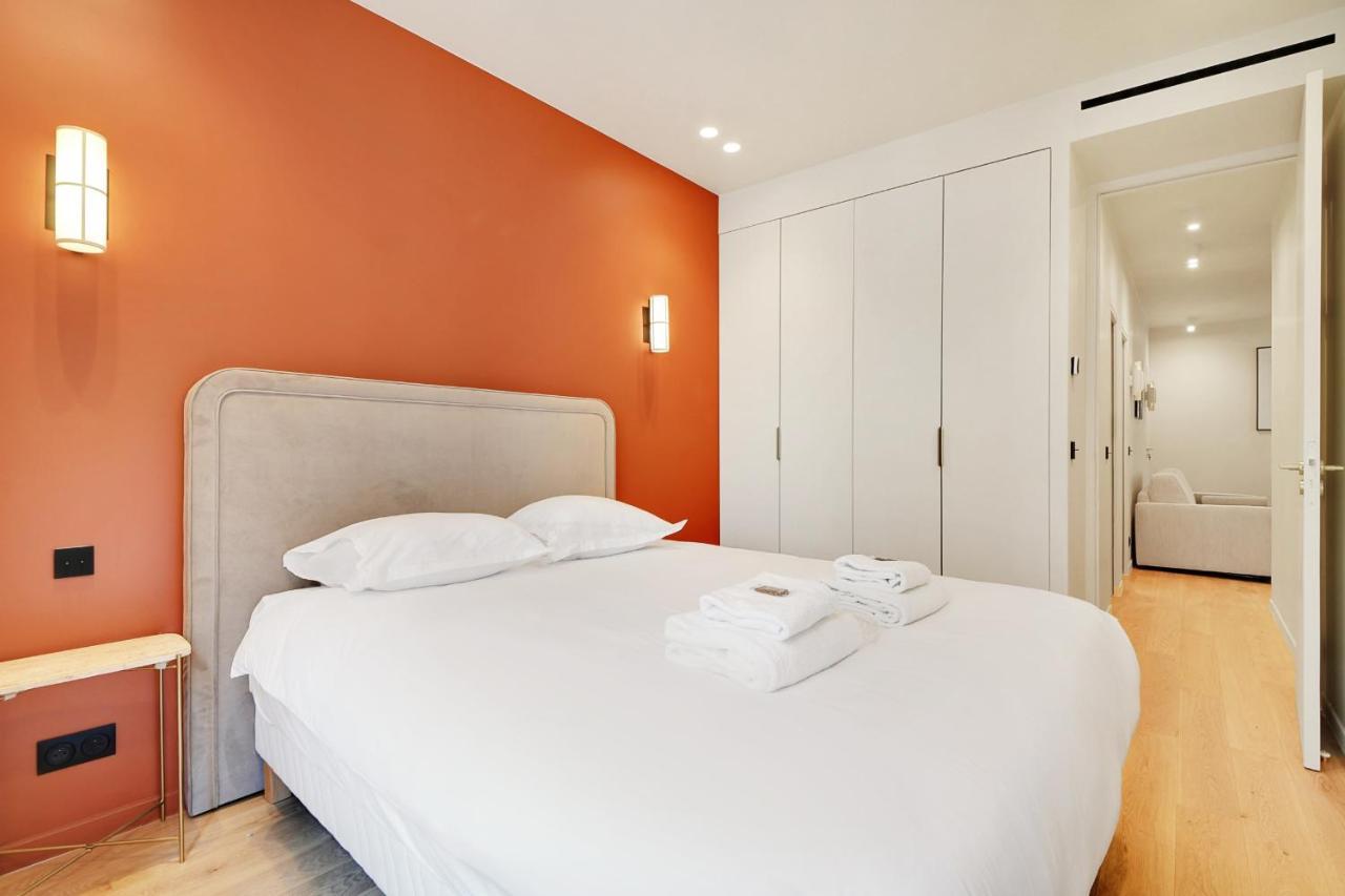 Chic - 2br-6p - Opera House Apartment