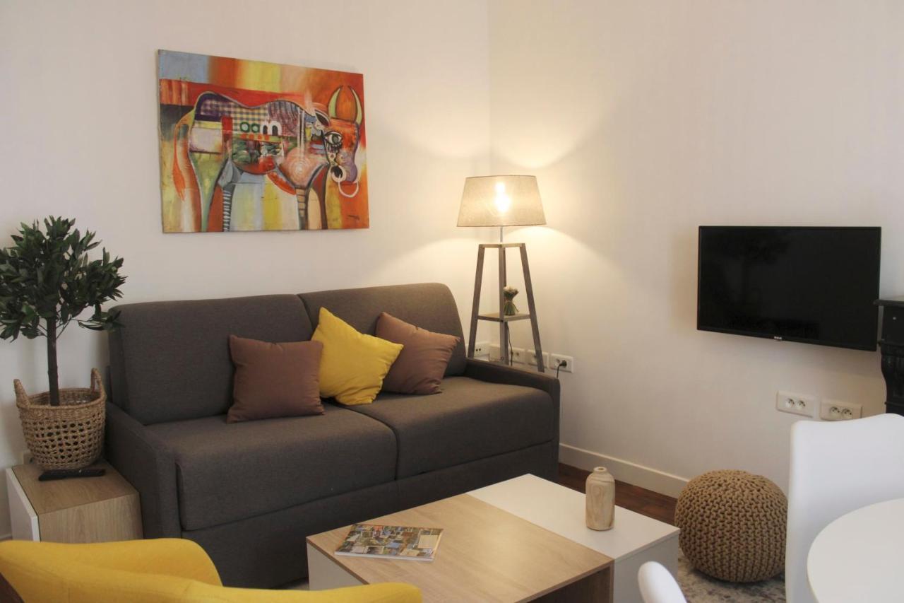 Cozy And Practical Cocoon At The Heart Of Appartement Paris
