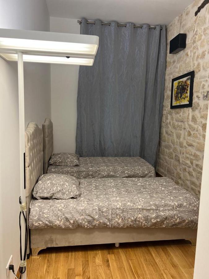Appartement Spacieux Au Coeur Du 9 Eme Arrondissement