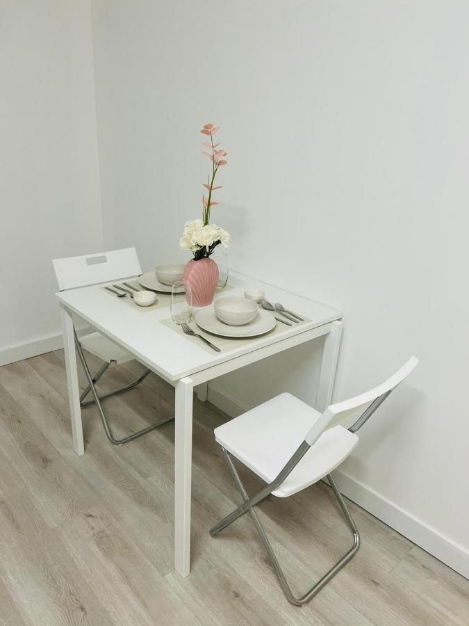 Apartment Nice Flat Near Gare Du Nord O Gare Du L Est Free Wi-fi And Netflix