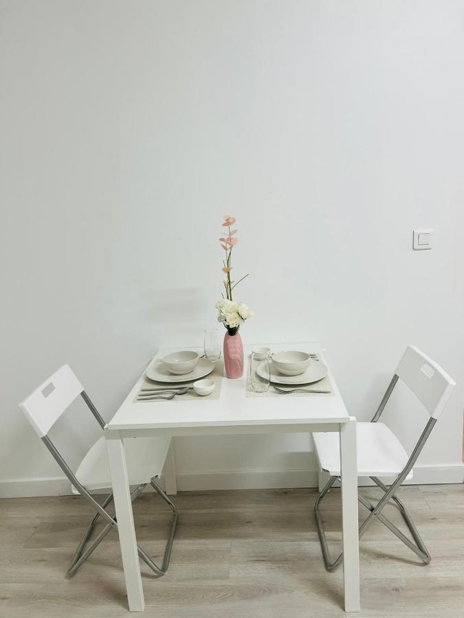Nice Flat Near Gare Du Nord O Gare Du L Est Free Wi-fi And Netflix *
