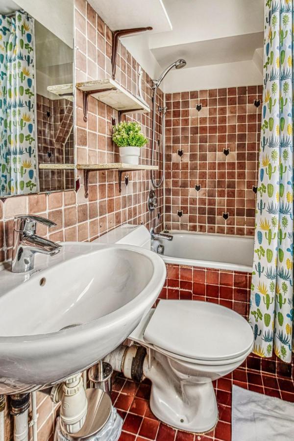 Latin Quarter - Studio Apartment