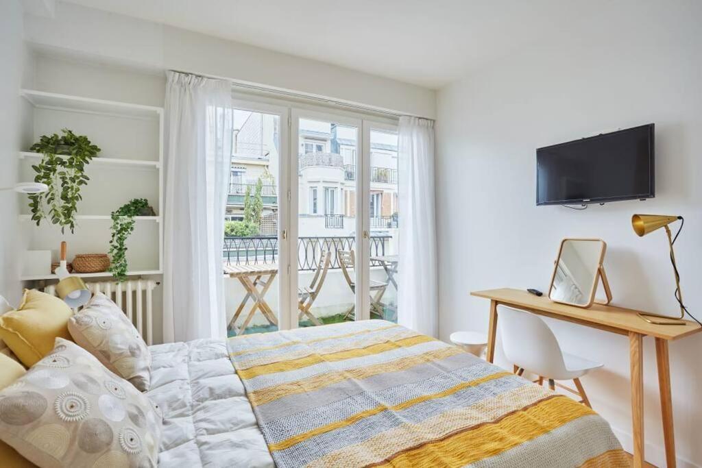 Appartement Rent A - Degas Paris