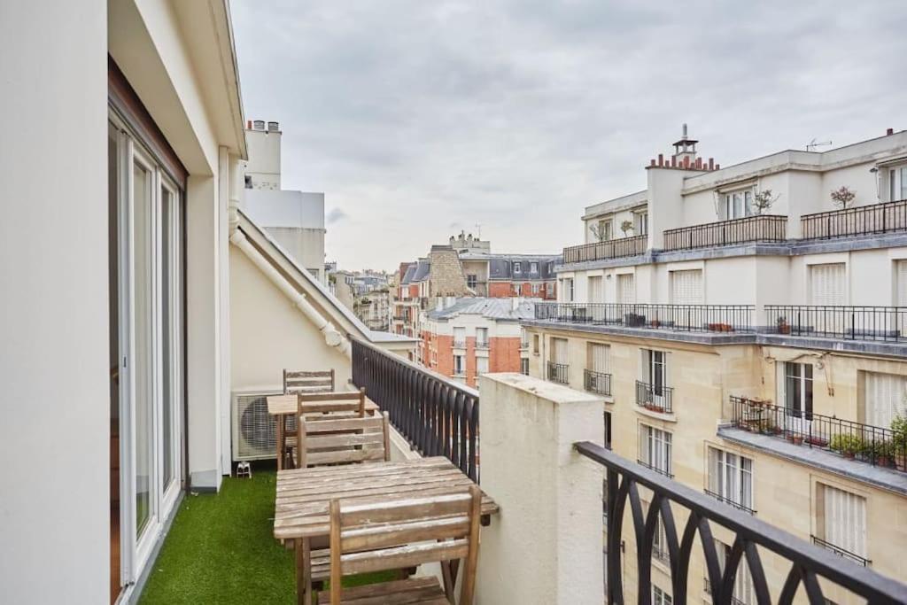 Appartement Rent A - Degas Paris