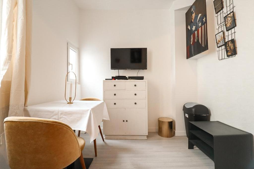 21.appart 4pers #oberkampf#belleville# Apartamento