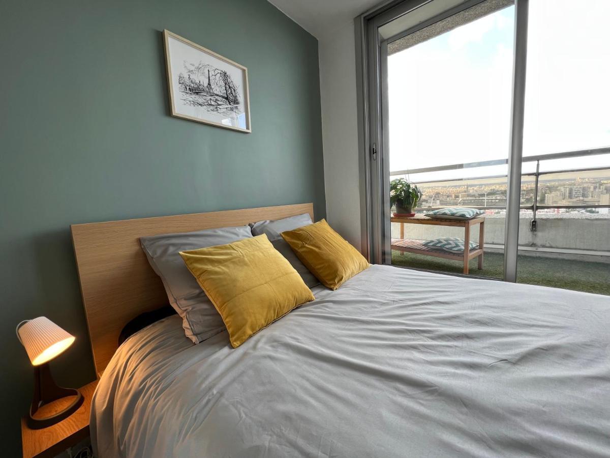 Apartment Above Eiffel Tower View Balcony Paris
