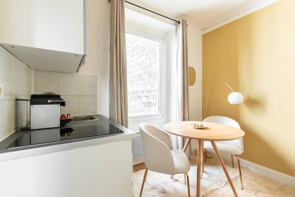 Boulevard Voltaire - Golden - Ii Apartment