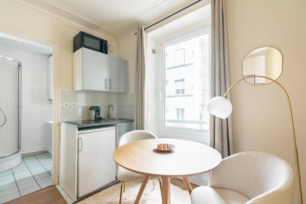Apartment Boulevard Voltaire - Golden - Ii