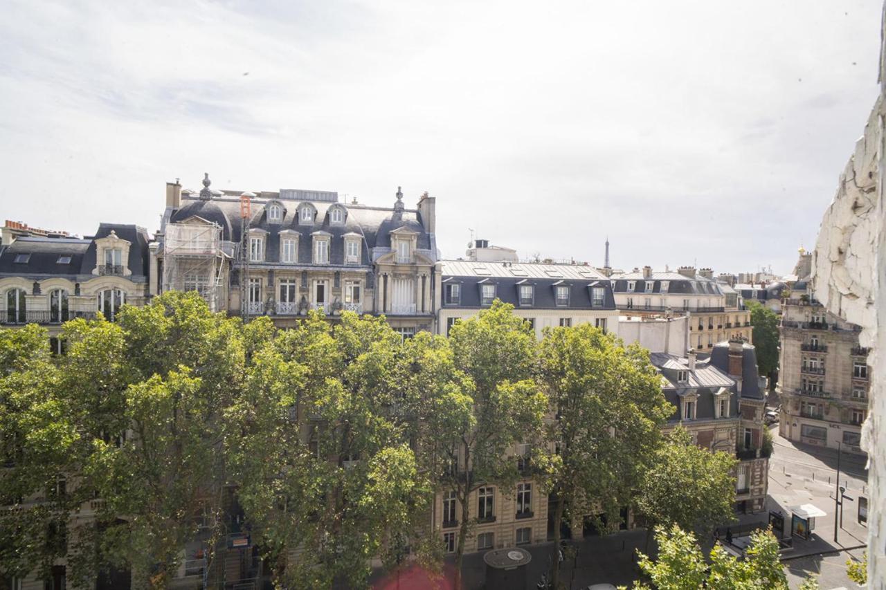 Apartment Parisian Cocoon Under The Roofs View Eiffel Tower
