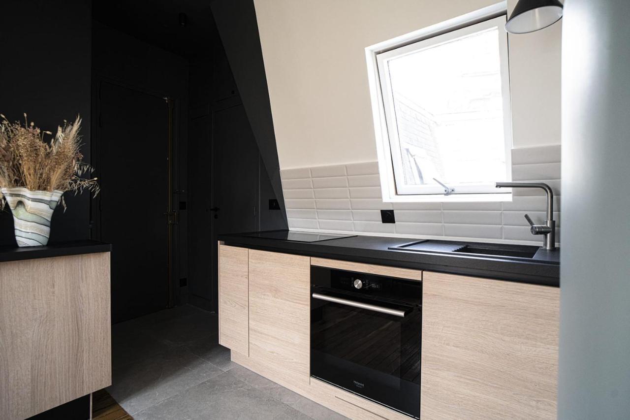 Parisian Cocoon Under The Roofs View Eiffel Tower Apartment