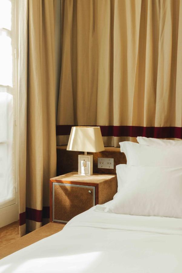 Hotel Les Cinabre Paris
