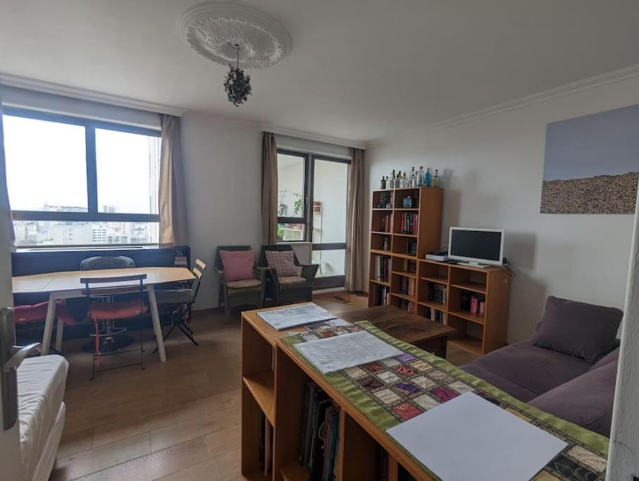 Apartment Large With Terrace For Up To 4 People