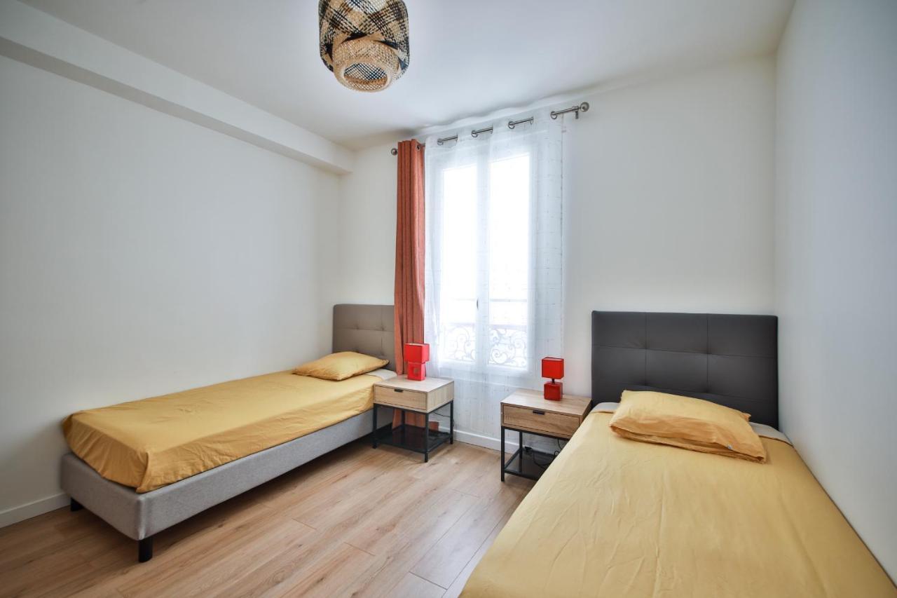 Lovely For 6, Metro At 160m ! Apartment