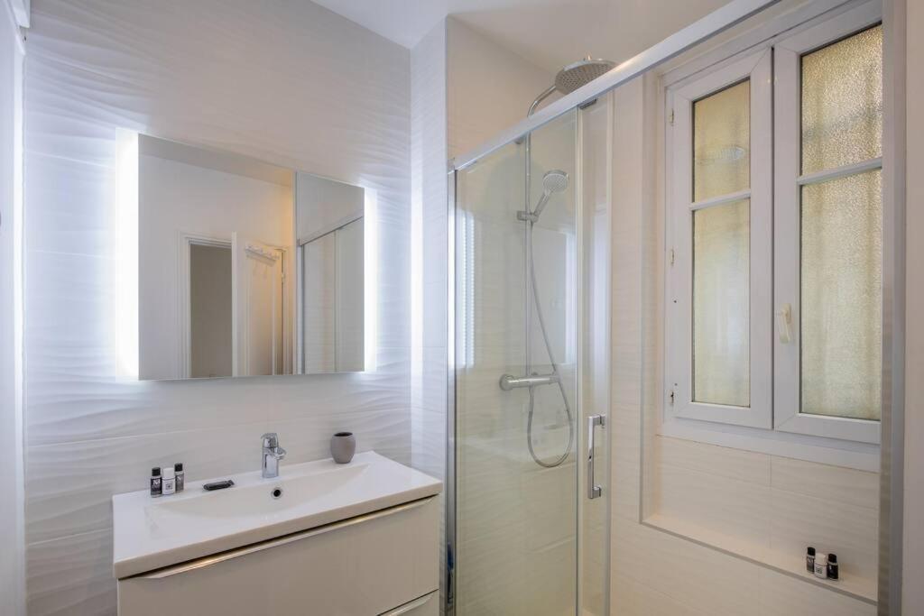 Goujon - Cozy In Nation-picpus Neighborhood Apartment *