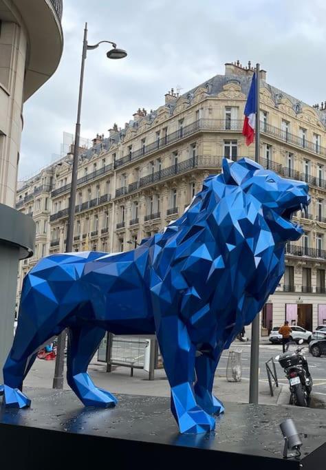 Apartment Chanel Avenue Montaigne & Elysees 4 Guests Paris