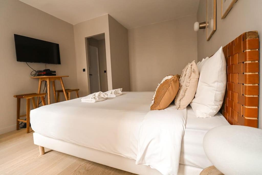 12.new Renovated Studio#invalides#effeil Tower# * Paris
