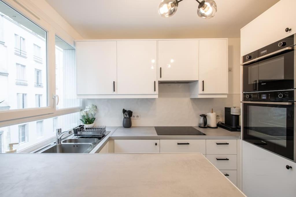 Apartment Rollin - Beautiful Renovated Flat In The Heart Of Paris