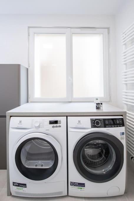 Rollin - Beautiful Renovated Flat In The Heart Of * Paris