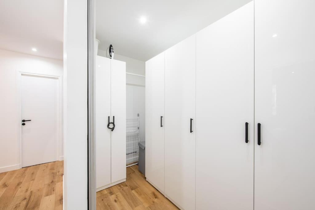 Rollin - Beautiful Renovated Flat In The Heart Of Apartment Paris