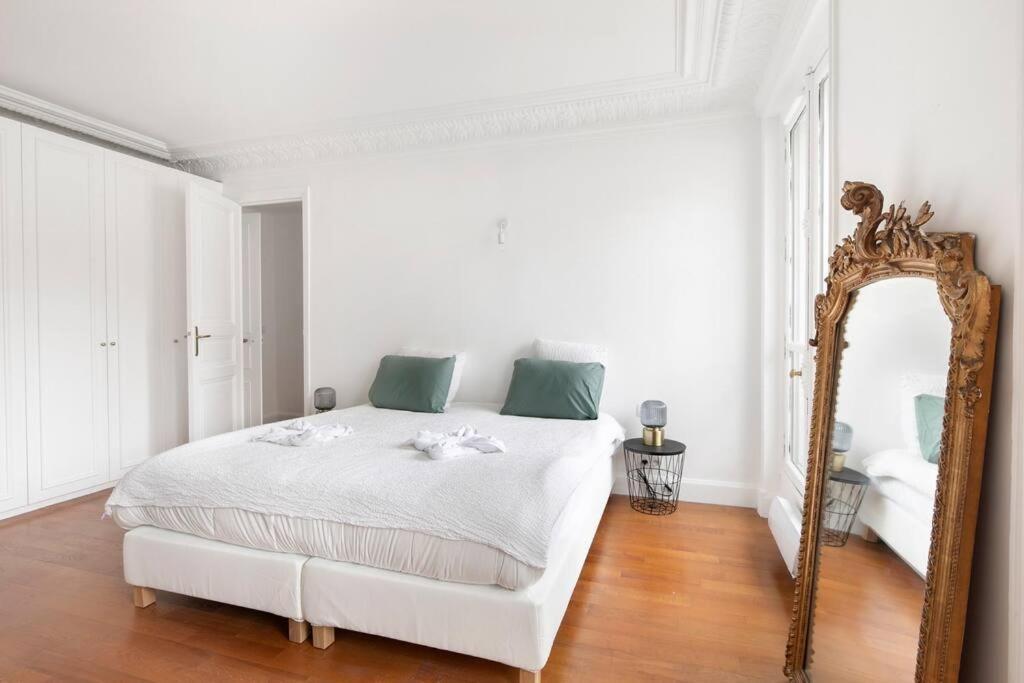 Magnificent In Near Champs Elysees-8 Ppl Apartment *