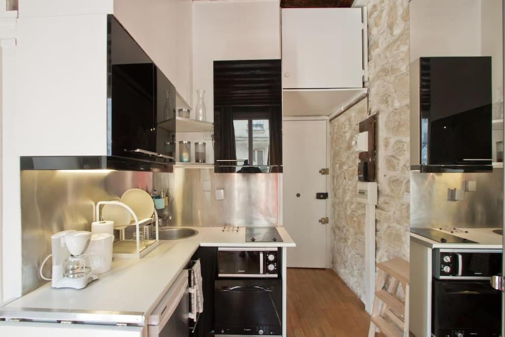 Authentic Marais Apartamento
