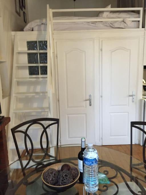 Authentic Marais Apartment