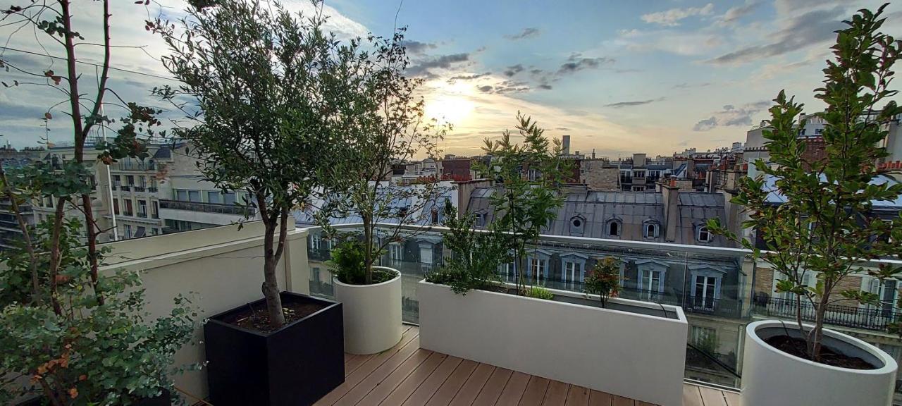150m2 And A 45m2 Terrace At 8th Floor With Air Conditioning