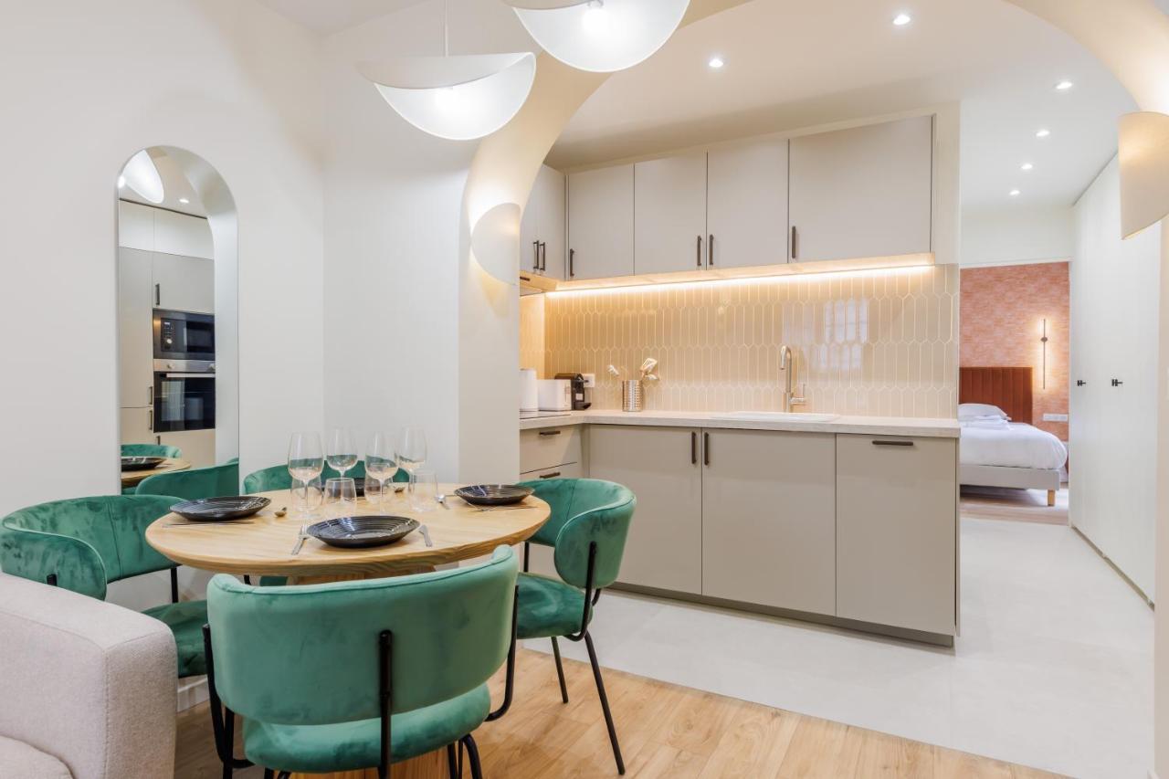 Modern Near Montmartresacre Coeur Apartment Paris