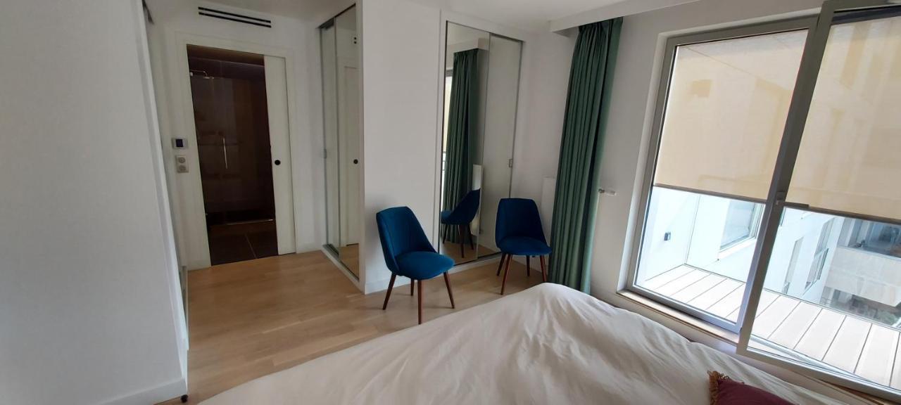 Apartment 150m2 And A 45m2 Terrace At 8th Floor With Air Conditioning Paris