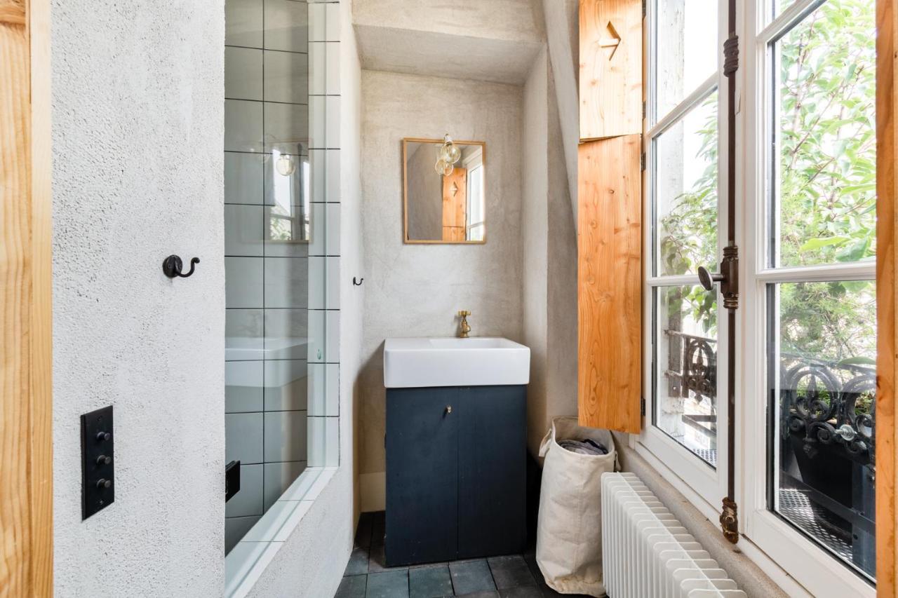 Famous Parisian Designer's Pied-a-terre In Le Marais Apartamento Paris
