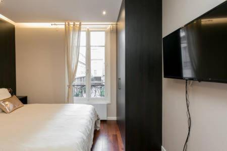 Great Sized Studio Next To Invalides Apartamento