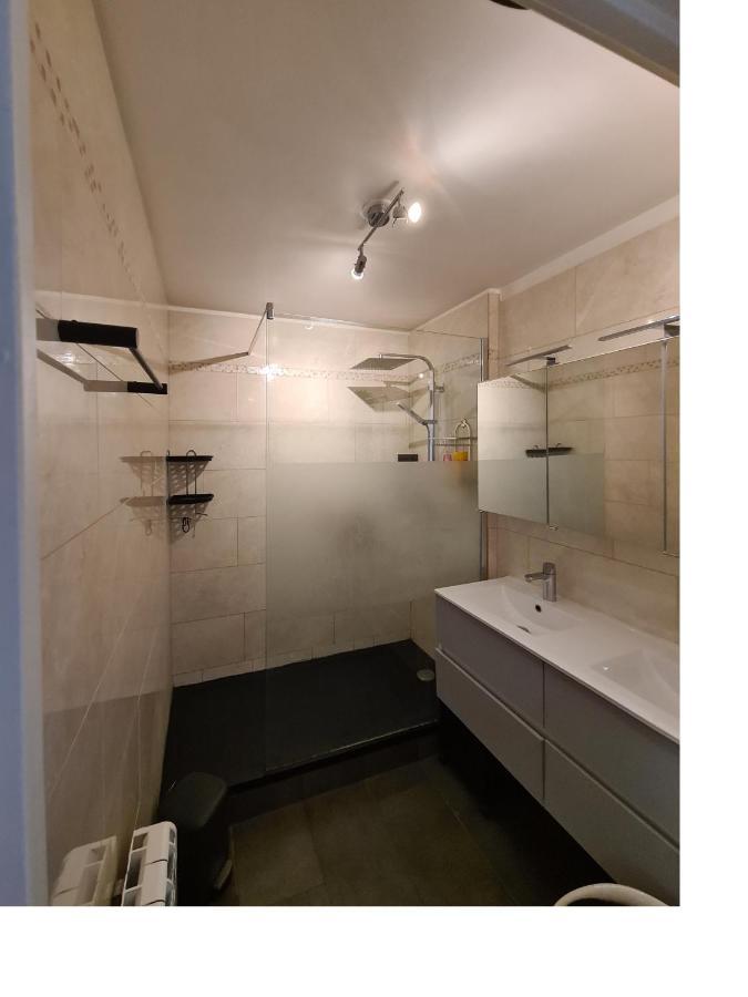 Séjour chez l'habitant De 11 M2 Avec Balcon
