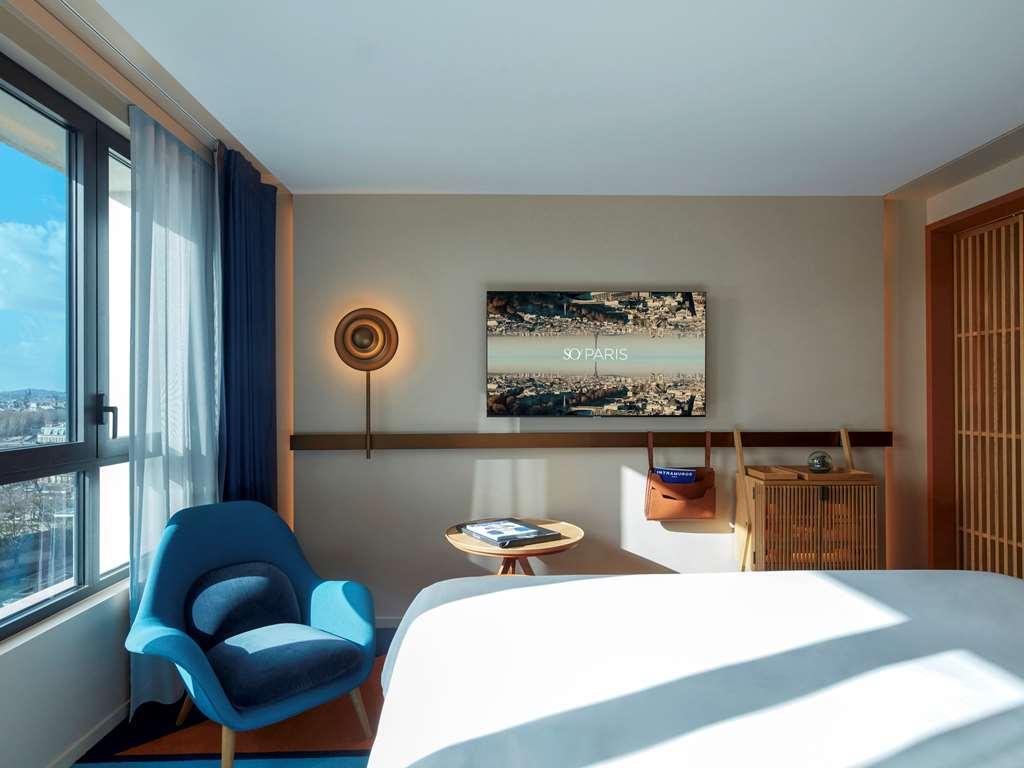 Hotel So/