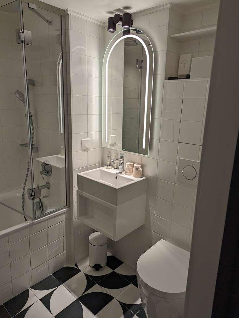 Hotel Best Western Bretagne Montparnasse 4*