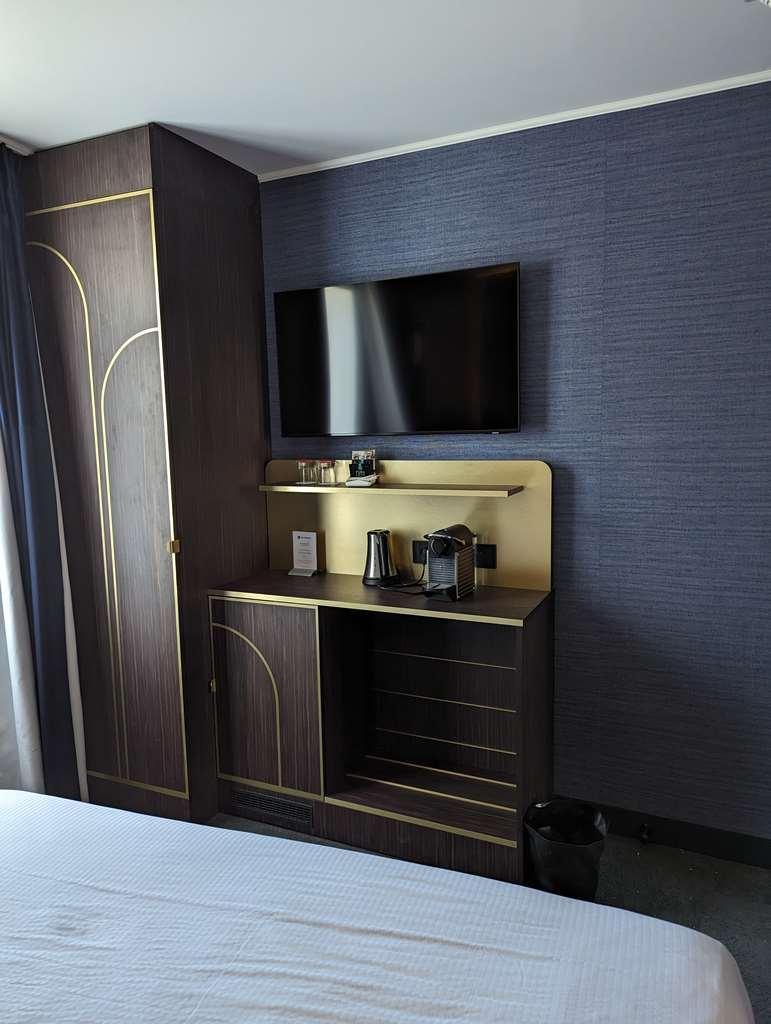 Hotel Best Western Bretagne Montparnasse 4*