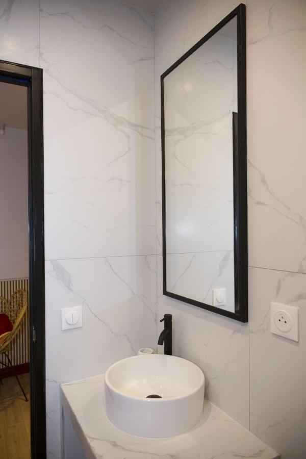 Apartment Studio Fonctionnel Et Moderne Place Clichy - 2p Paris